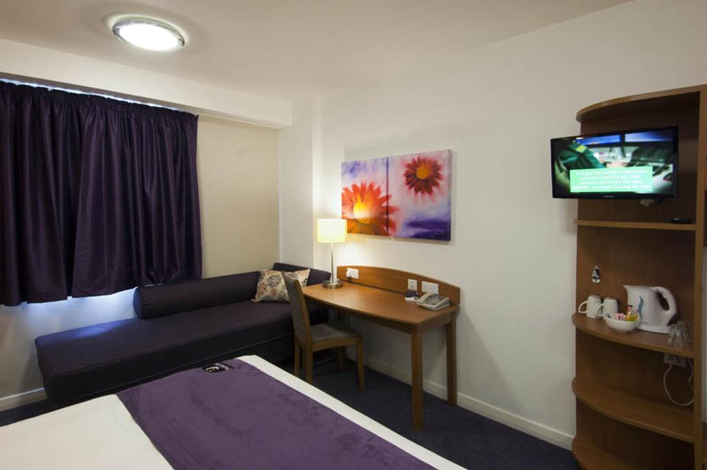 Premier Inn Newport/Telford エクステリア 写真